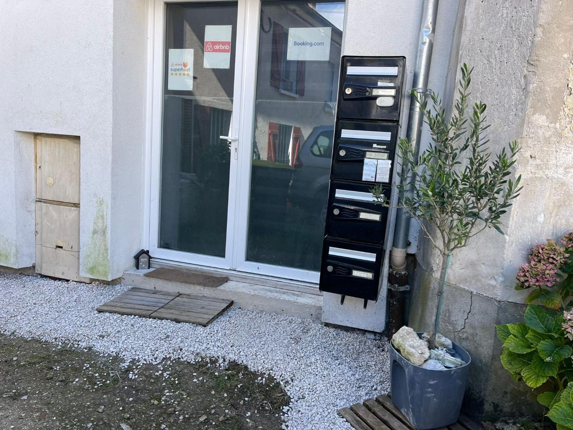 Appartement Villiers Sur Morin Proche De Disneyland Εξωτερικό φωτογραφία
